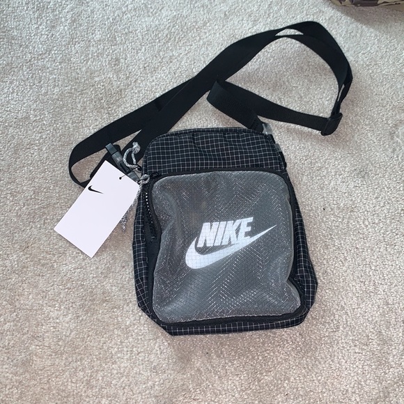 Nike Bags Nike Nike Heritage 2 Poshmark